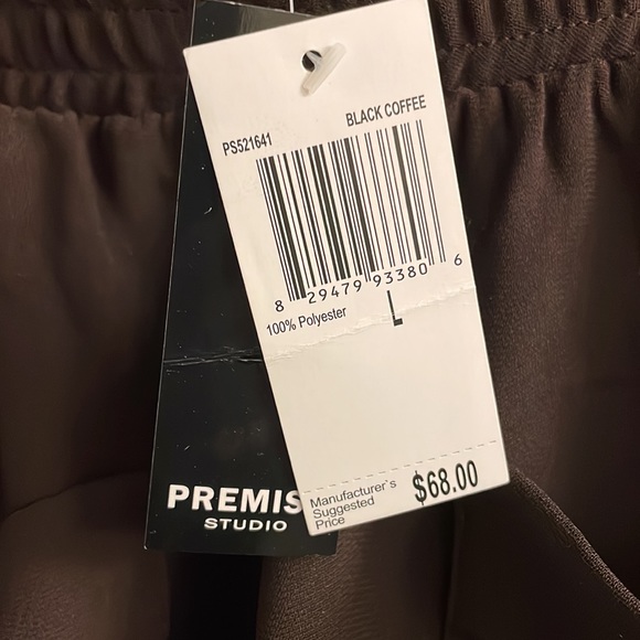 Premise Studio Cargo Pants. - Picture 3 of 3